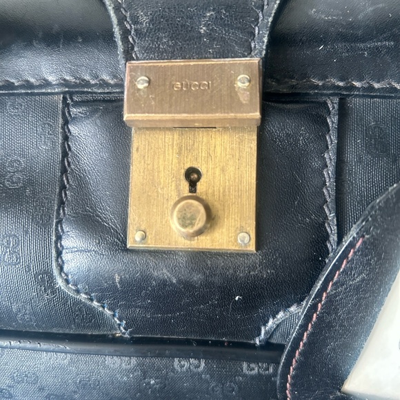 Gucci luxury Checkered Suitcase - Picture 9 of 16